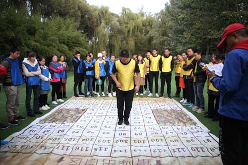 <a href='http://www.kimyattawrites.com/tuozhan/changdixiangmu/' target='_blank'><u>場地項目</u></a>,<a href='http://www.kimyattawrites.com/tuozhan/shinatuozhan/' target='_blank'><u>室內拓展項目</u></a>,雷陣拓展,<a href='http://www.kimyattawrites.com/tuozhan/changdixiangmu/' target='_blank'><u>拓展訓練項目</u></a>雷陣,雷陣<a href='http://www.kimyattawrites.com' target='_blank'><u>拓展訓練</u></a>項目,