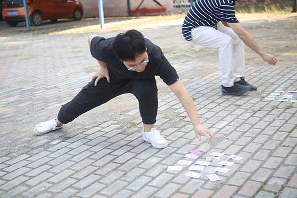 <a href='http://www.kimyattawrites.com' target='_blank'><u>拓展訓練</u></a>隊長總結(jié)及感悟